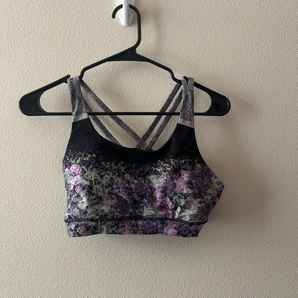Lululemon Energy Bra (Nulux)
Vivid Vision Multi Black
Size 8
W2AM5S - Picture 2 of 4